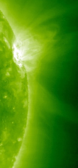 [AR11029 from Stereo Ahead]